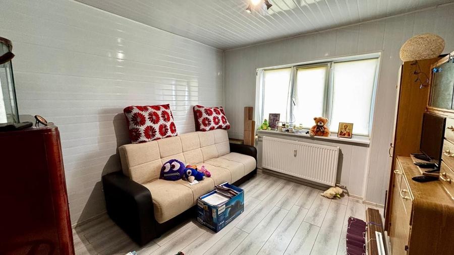 Apartament cu 3 camere decomandat, mobilat în Mihai Bravu