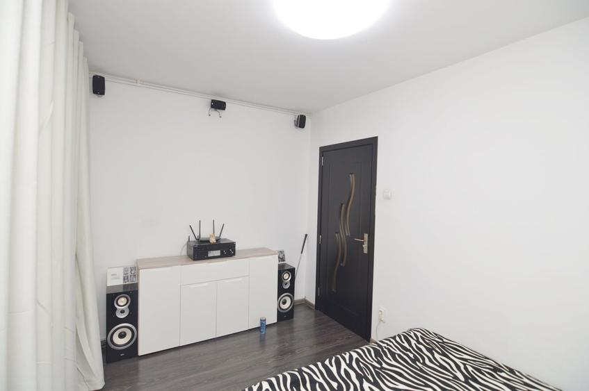 Apartament cu 3 camere decomandat în Rahova