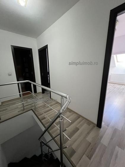 Apartament cu 3 camere semidecomandat, mobilat în Colentina