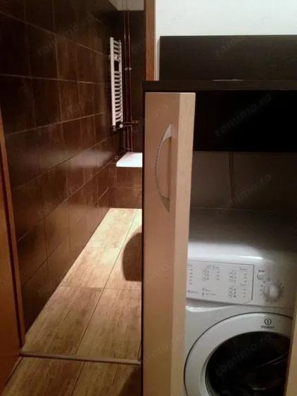 Apartament cu 2 camere semidecomandat, mobilat în Dacia