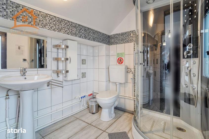 Casă cu 5 camere cu Canalizare în Central