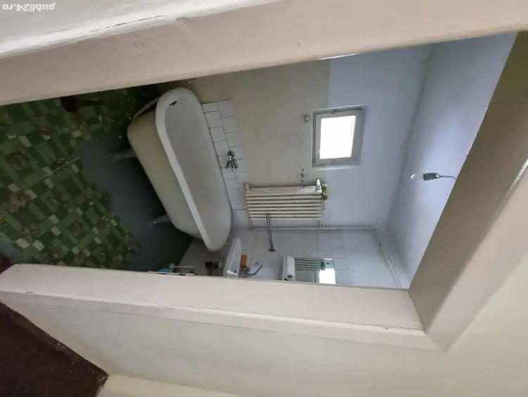 A 27 proprietarul vinde casa - 8