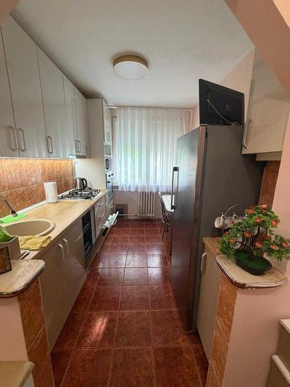 Apartament 2 camere tip F de inchiriat-Rogerius - 5