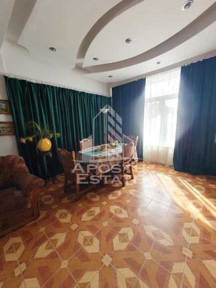 Casa individuala de vanzare pretabila pentru pensiune, Giarmata - 2