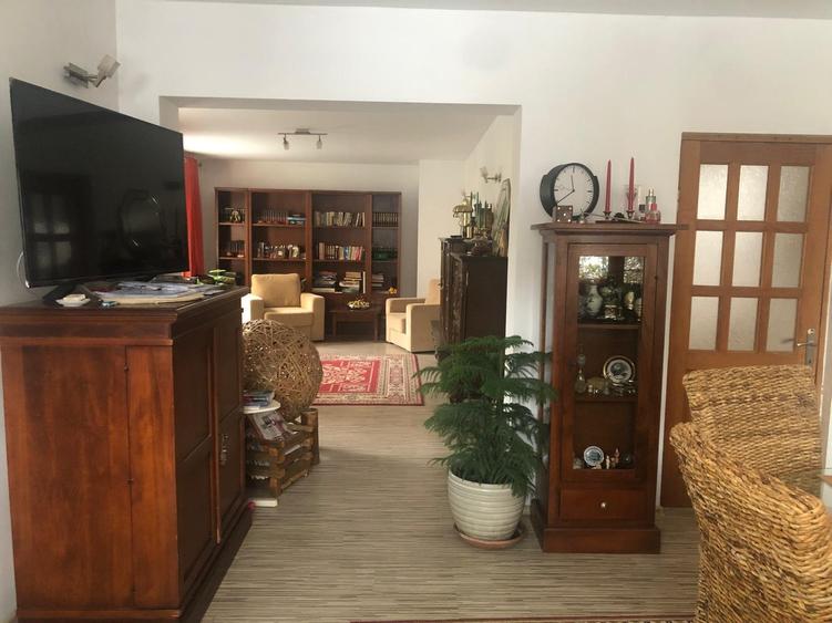 Chiajna, vila P+E+M, teren 900 mp,  369000 Euro - 2