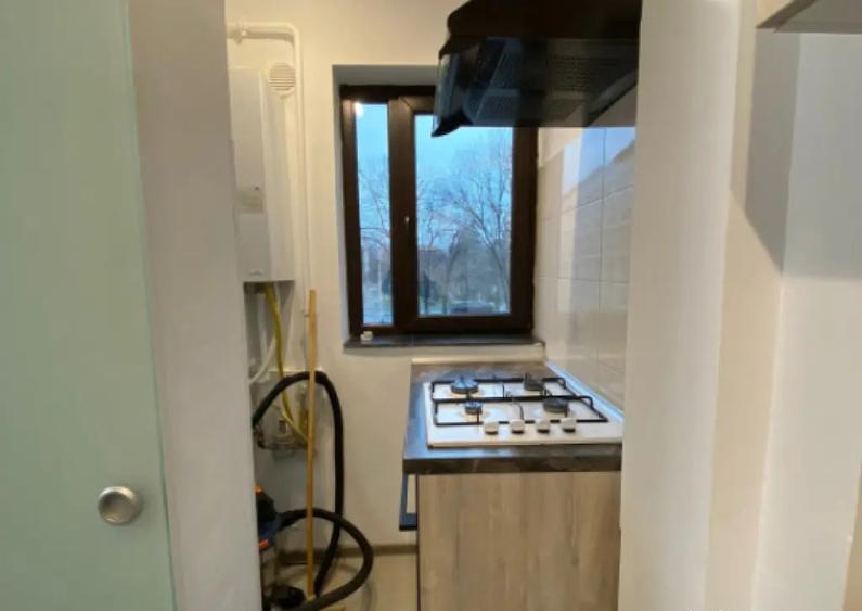 Apartament 2 camere, 46 mp, zona 1 Mai - Facultatea de Medic - 3