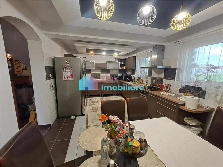 Vila cu 20 ari teren in Scheia - 5