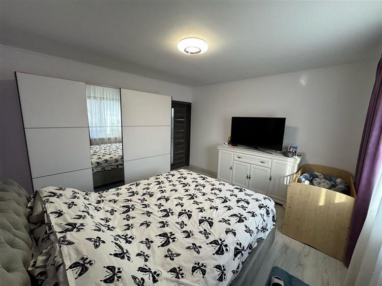 Casa de vanzare , mobilata si utilata complet, constructie noua - 14