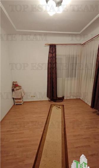 Apartament de 3 camere ultracentral, cladire interbelica (so - 4