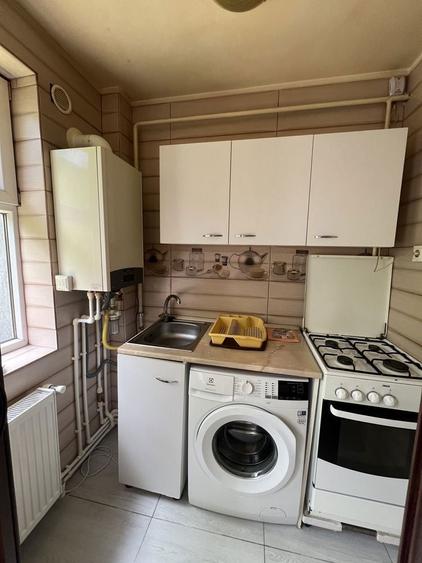 Inchiriez garsoniera - 2