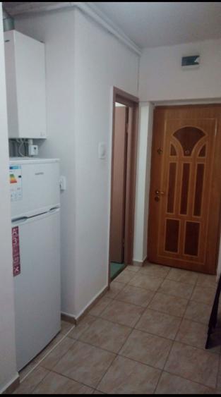 Inchiriez apartament 2 camere ,decomandat,ultracentral, langa Primarie - 6