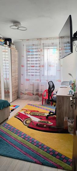 Vand apartament cu 3 camere - 5