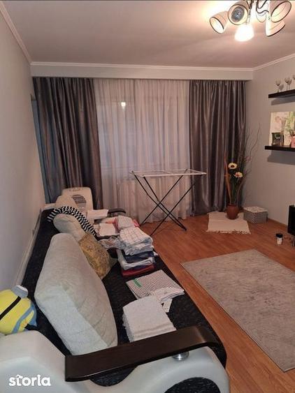 Inchiriez apartament 3 camere - 5