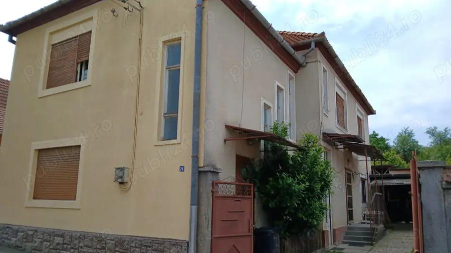 Proprietate deosebita ideala pentru o familie numeroasa sau investitie - 2