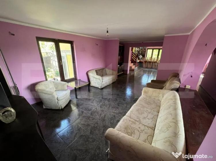 Casa , 330 mp si 1300mp teren, zona Plopeni - 3