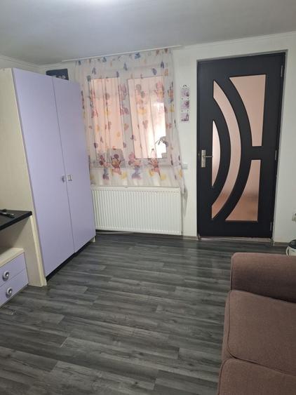 Casă cu 4 camere în Pângărați