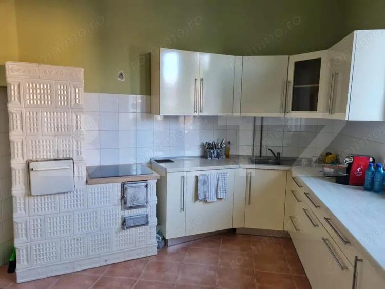 Afacere la cheie! Vila clasificata, 5 camere, 300 mp, teren 1600 mp - 4