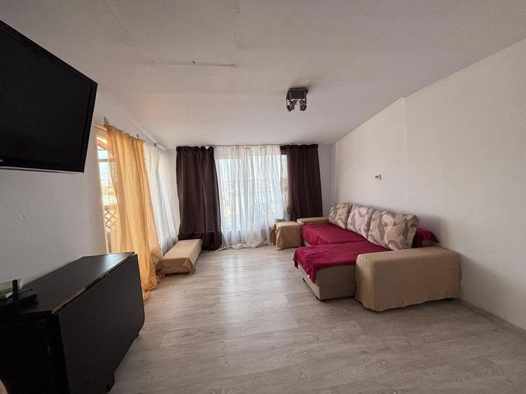 Inchiriez apartament 3 camere - 4