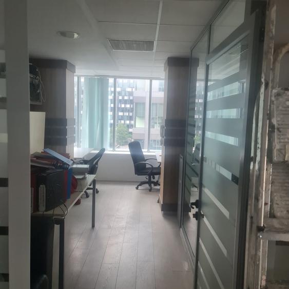 Spațiu comercial, de 225 mp, în Central