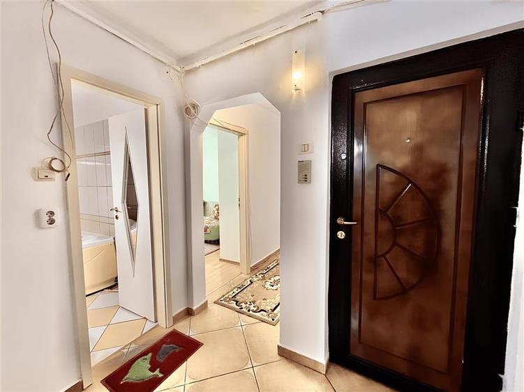 Apartament Decomandat cu 3 Camere si 2 Bai in Racadau - 6