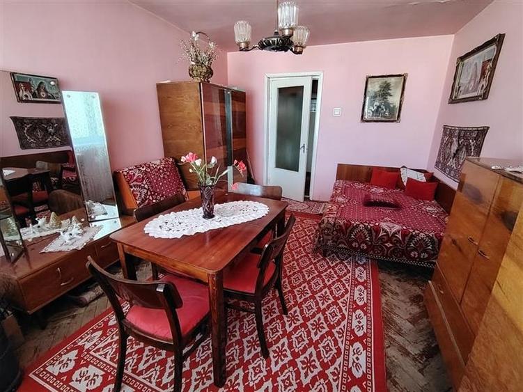 Apartament cu 3 camere (Gheorgheni Cart. Florilor, bl. 13) - 1