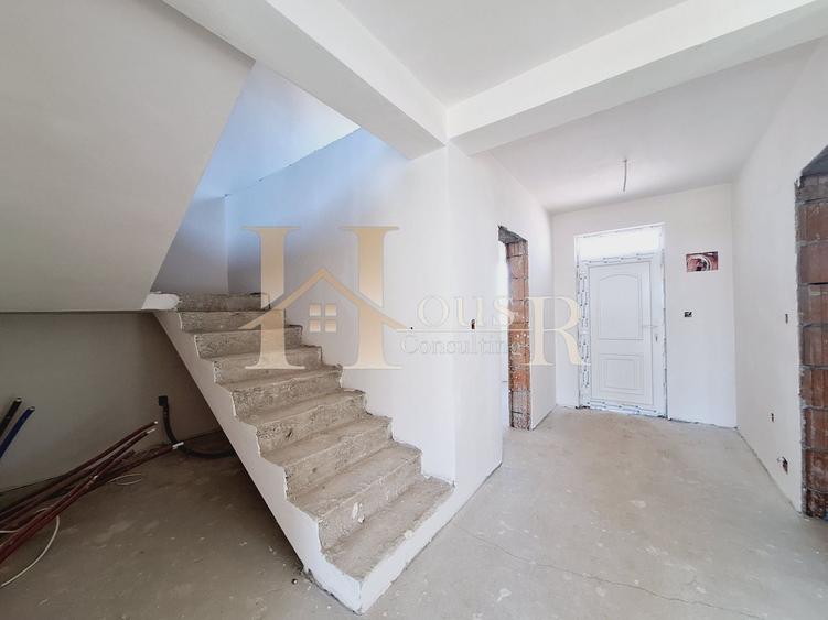 Aproape de Zone Cafe 2. Casa individuala. Panouri Fotovoltaice. - 2