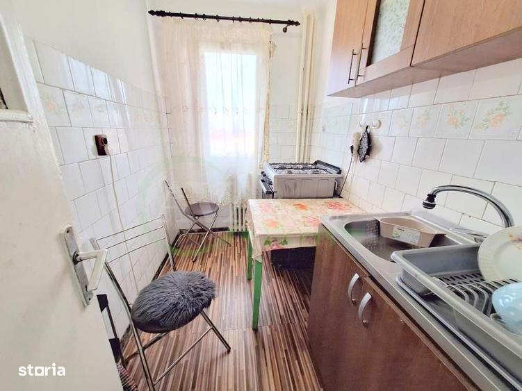 Apartament 2 camere semidecomandat | Bloc cu lift - Narcisa, Bacau - 2