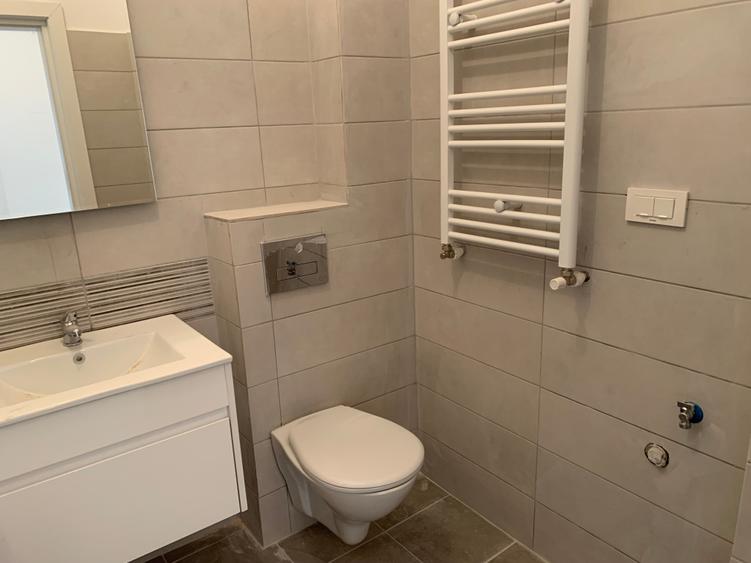 Garsoniera decomandata, bloc nou, Aparatorii Patriei metrou - 5