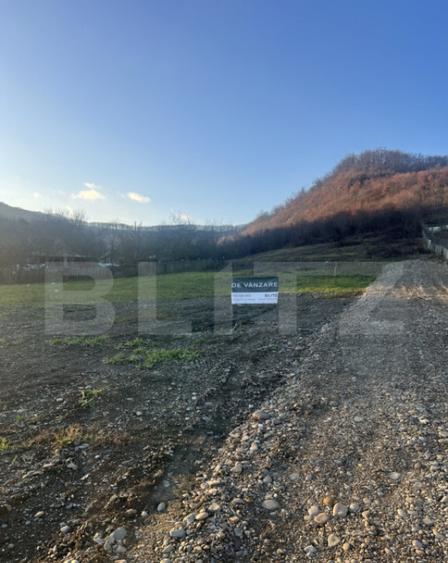 Teren generos 8.5 Ari, Zona VIlla Franca-ideal constructie c - 1