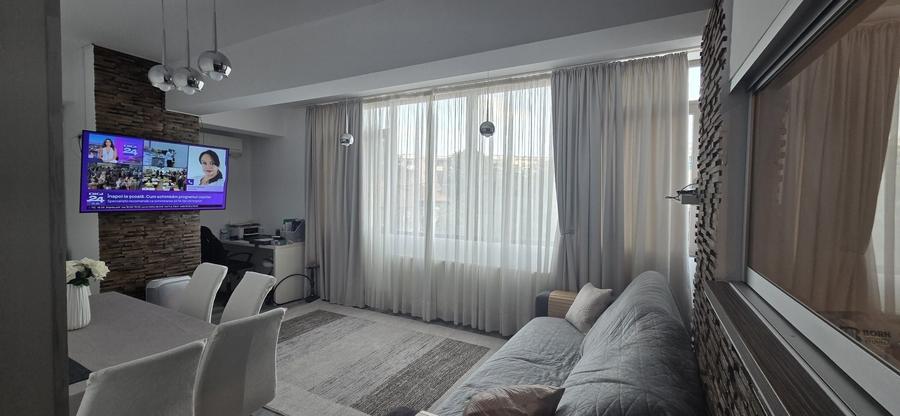 Apartament cu 2 camere decomandat în Central