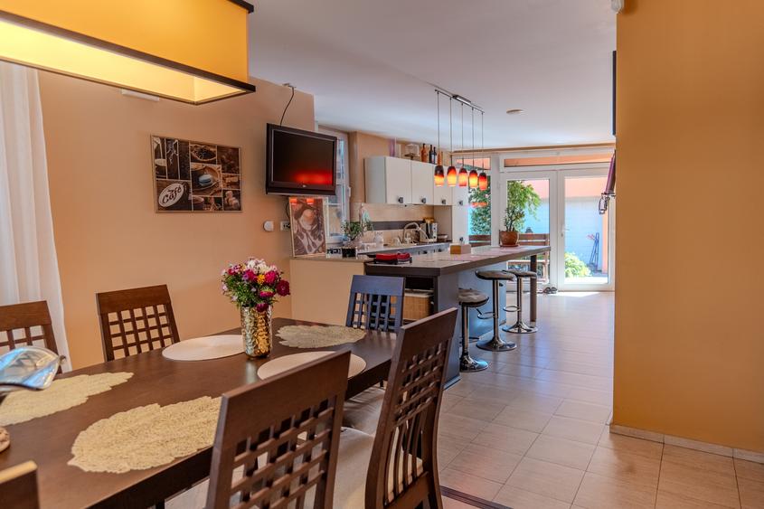 Vila Premium Lipovei Piscina Panouri solare 1180mp teren - 9