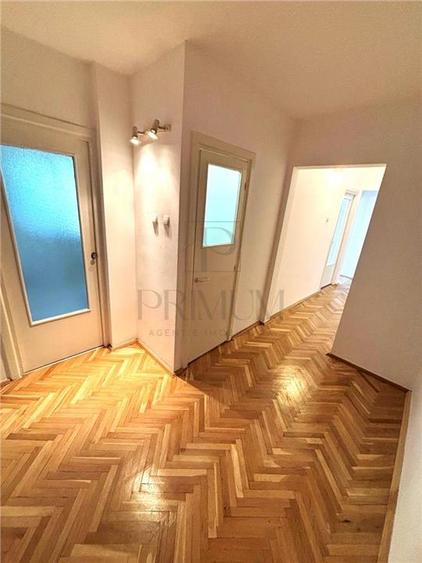 LUNEI - ETAJ 1 - BLOC IZOLAT - GARAJ SUB BLOC+BOXA - 3 CAMERE - 2 BAI - CENTRALA - 1