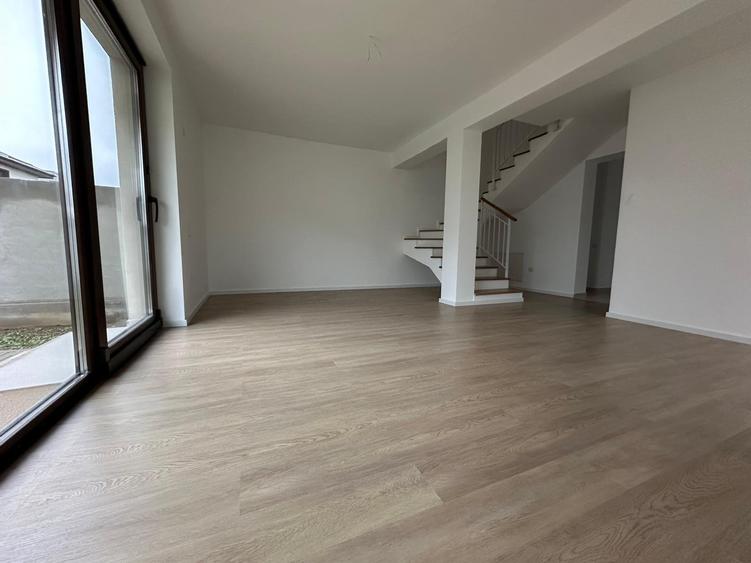 Mutare Imediata -  "Vile în ansamblu securizat – liniște, protecție și confort" - 7