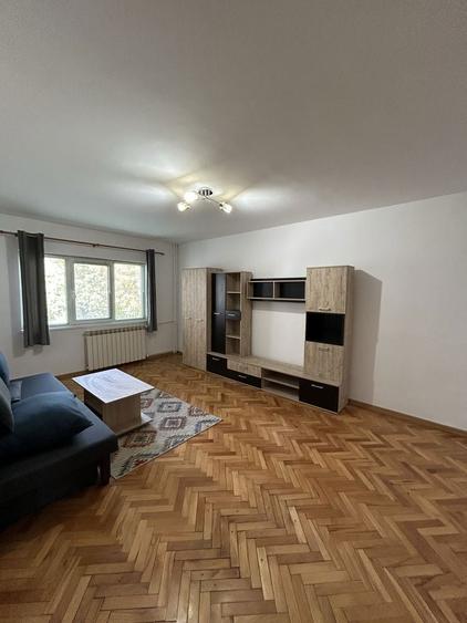 Apartament cu 4 camere de inchiriat - 5