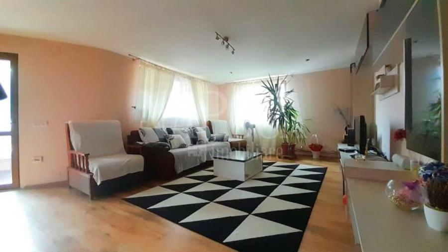 Casa 6 camere de vanzare in Floresti - 2