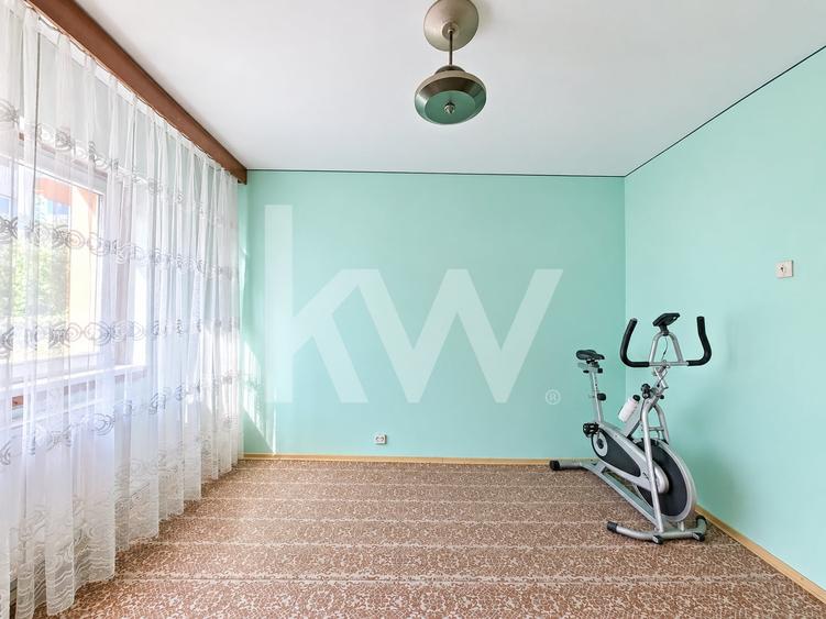 Apartament cu 3 camere decomandat în 13 Decembrie