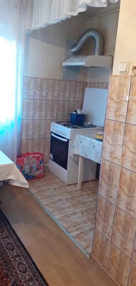 Apartament 3 camere decomandat - 1