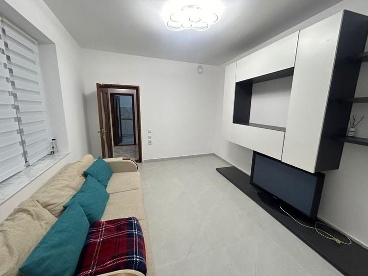 2 Camere Piata Constitutiei + Loc de Parcare - 2