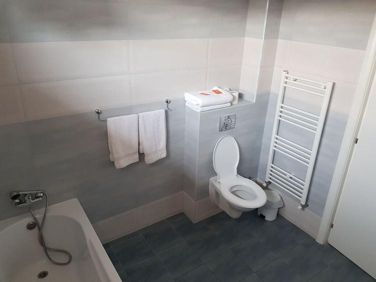 Aparthotel ,pensiune la cheie . - 21