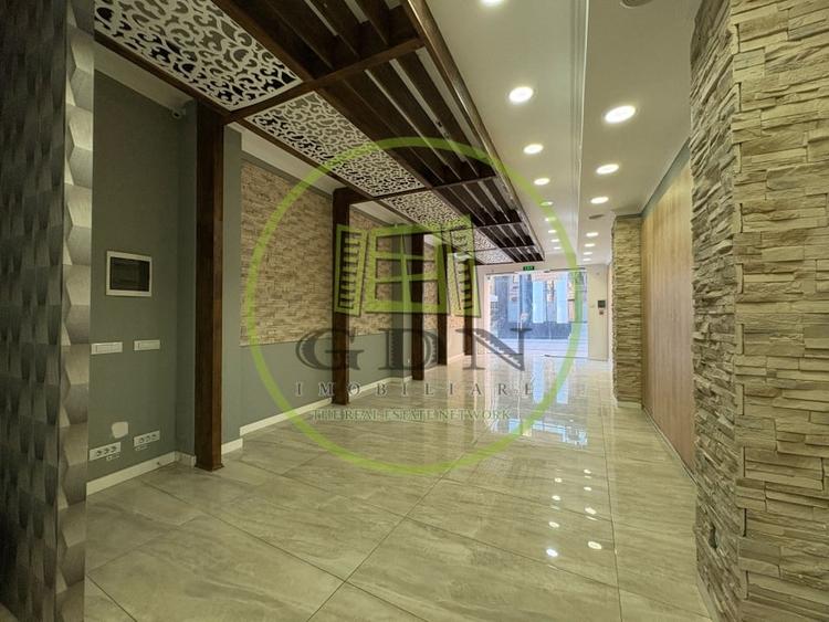 Spatiu Comercial, S+P+E+M, 240 mp, Ultracentral - 3