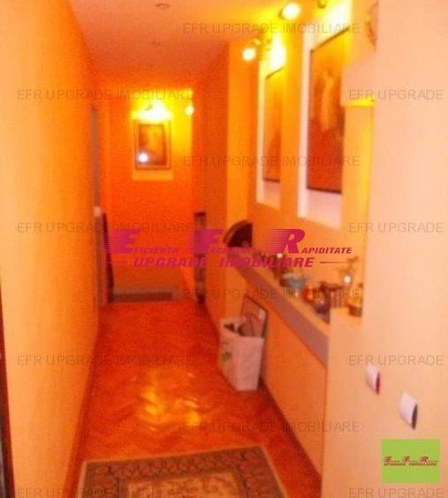 Vilă cocheta de vanzare ?n zona Sala Palatului - 14