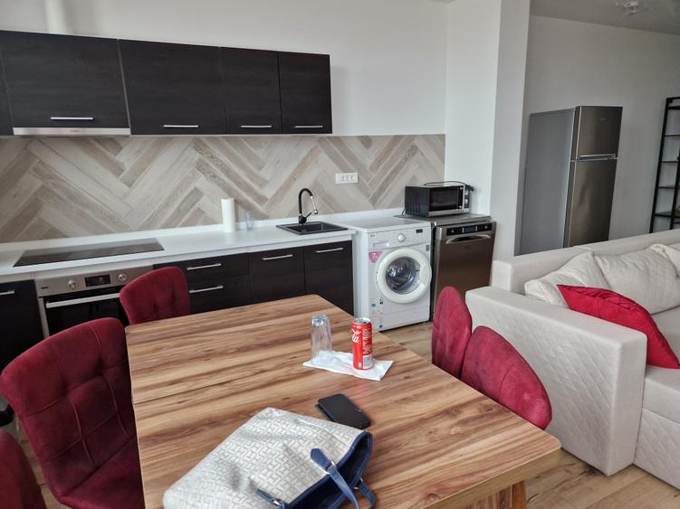 La ISHO-cel mai nou si renumit bloc central - 9