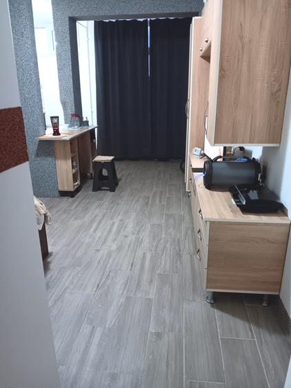 Garsoniera 30mp zona Spital Judetean mobilata utilata 37.000eur neg - 4