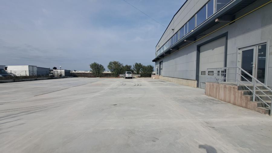 HALA DEPOZITARE CU ETAJ PARTIAL PENTRU BIROURI AMPLASAMENT: OTOPENI - 53