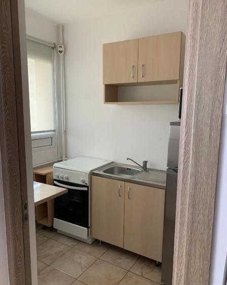 Dristor-1 min metrou, garsoniera, utilata si mobilata, et.7/10, pret negociabil - 6