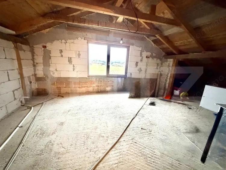 Casa individuala,4 dormitoare,teren 611 mp,Vintu de Jos - 11