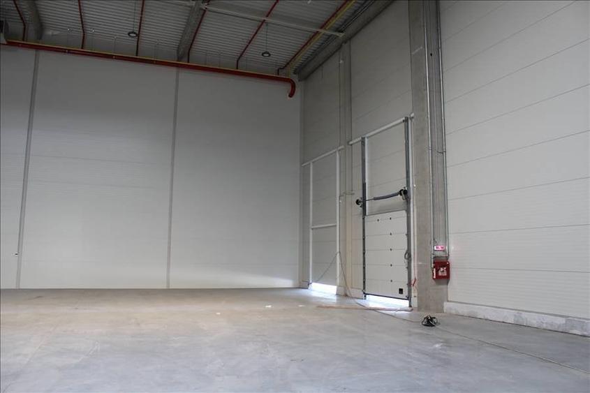 Hala clasa A, acces facil TIR - 15