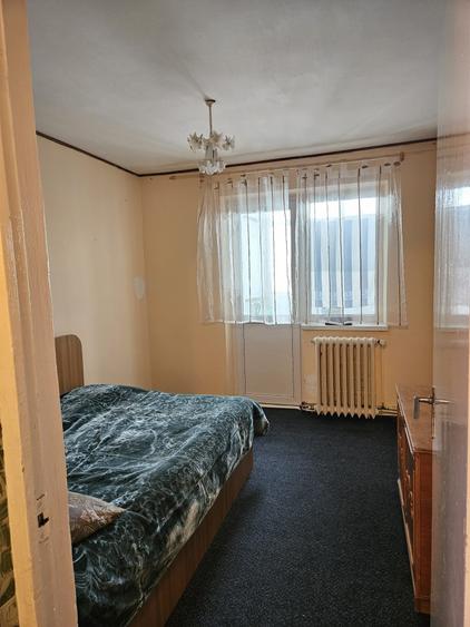 Apartament 3 camere zona Bulevard , etaj 2 , boxa pe act - 4