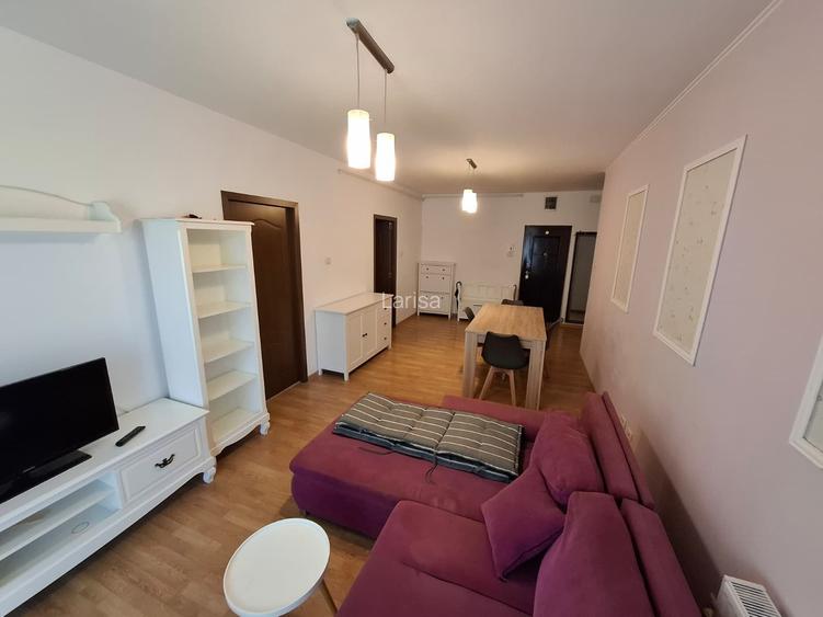 Vand Apartament cu 3 camere Via Romana + loc de parcare inclus ID:RH-45811-prope