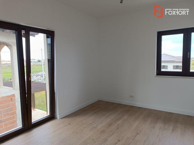 Casa individuala cu 4 camere de vanzare in Mosnita Noua - 6